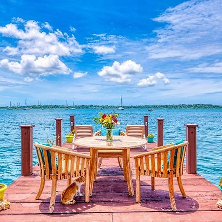 Los Balcones Over The Sea Hotel Bocas del Toro Exterior foto