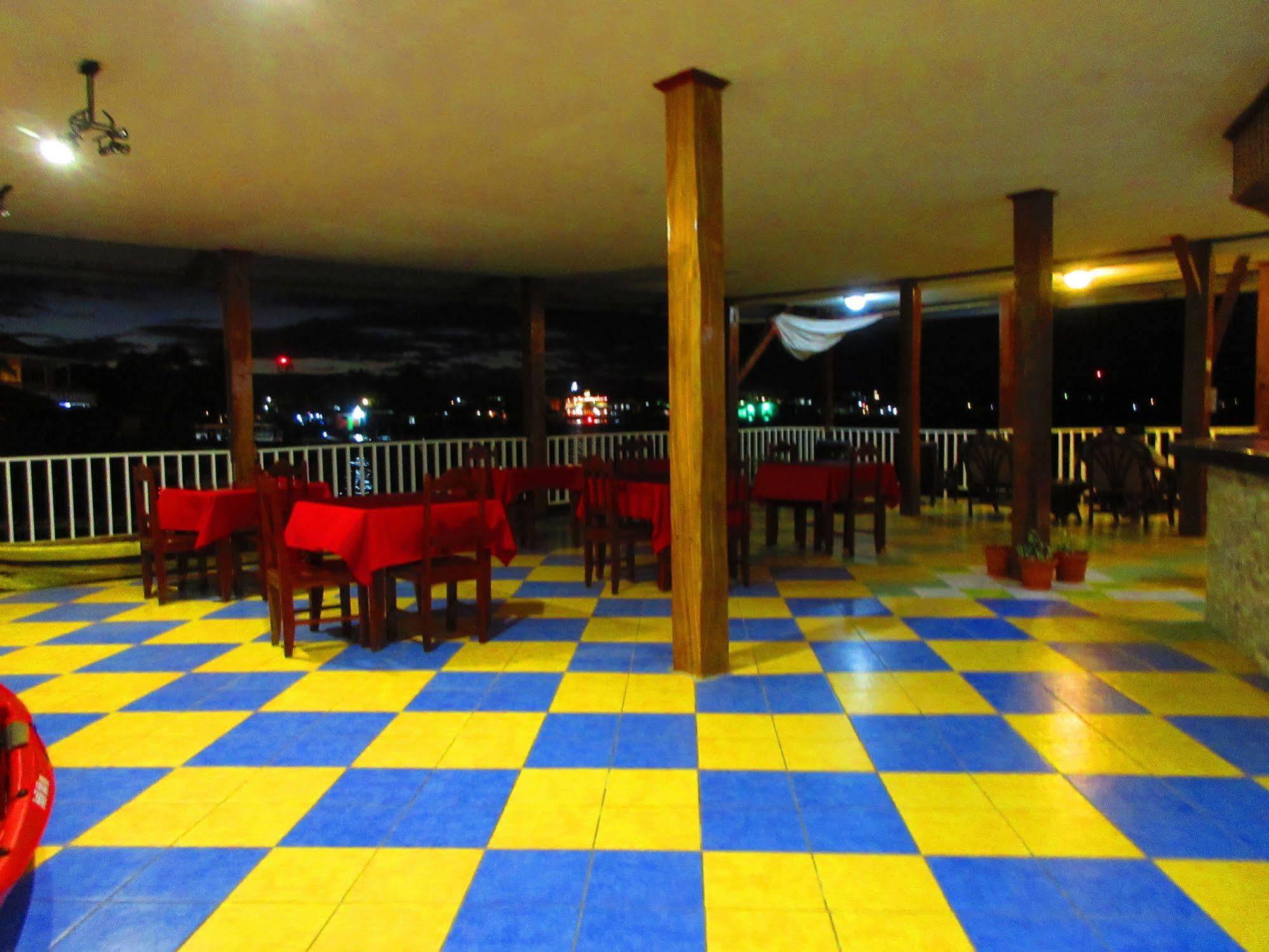 Los Balcones Over The Sea Hotel Bocas del Toro Exterior foto