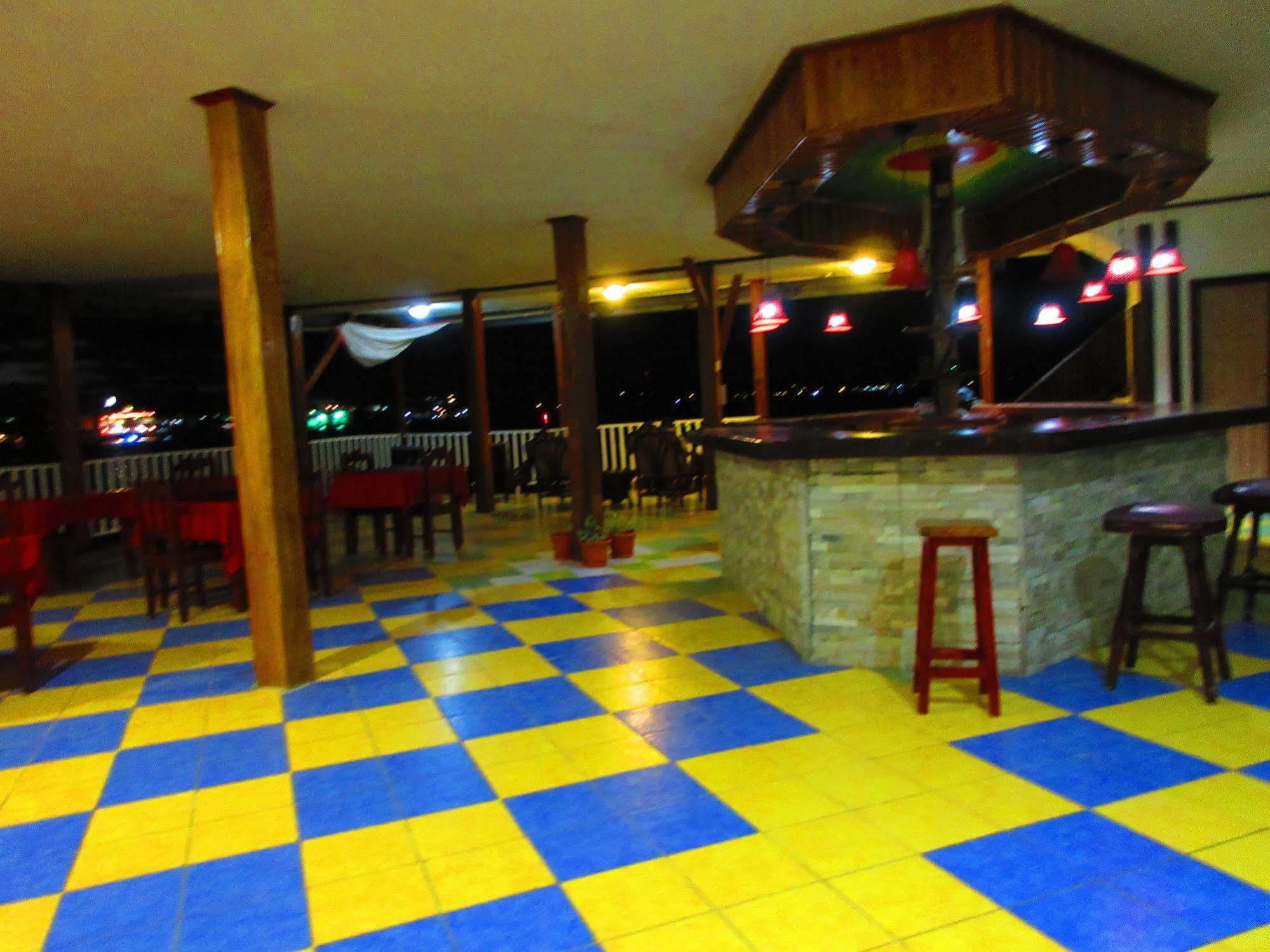 Los Balcones Over The Sea Hotel Bocas del Toro Exterior foto