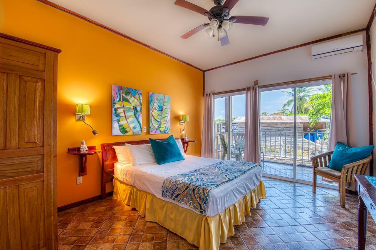 Los Balcones Over The Sea Hotel Bocas del Toro Exterior foto
