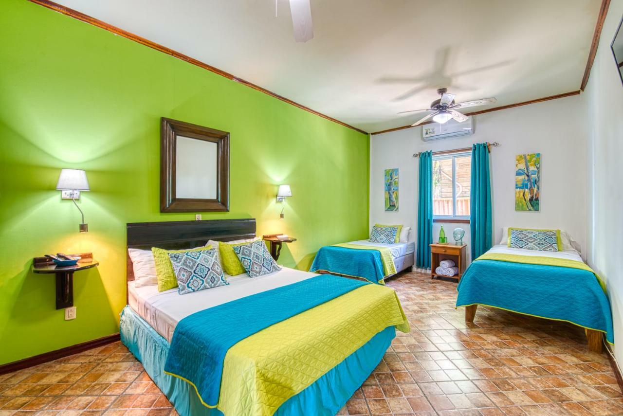 Los Balcones Over The Sea Hotel Bocas del Toro Exterior foto